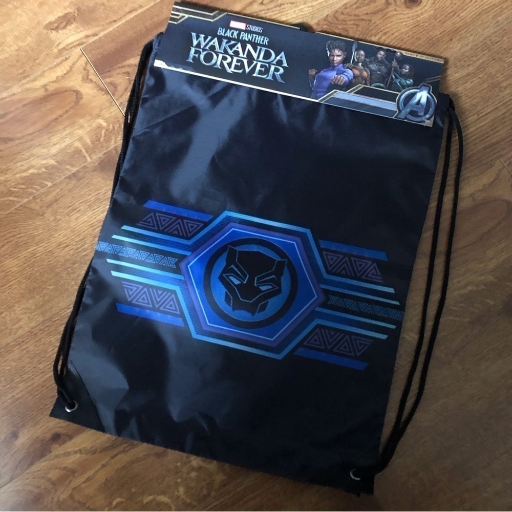 Marvel: Black Panther: Wakanda Forever cling bag